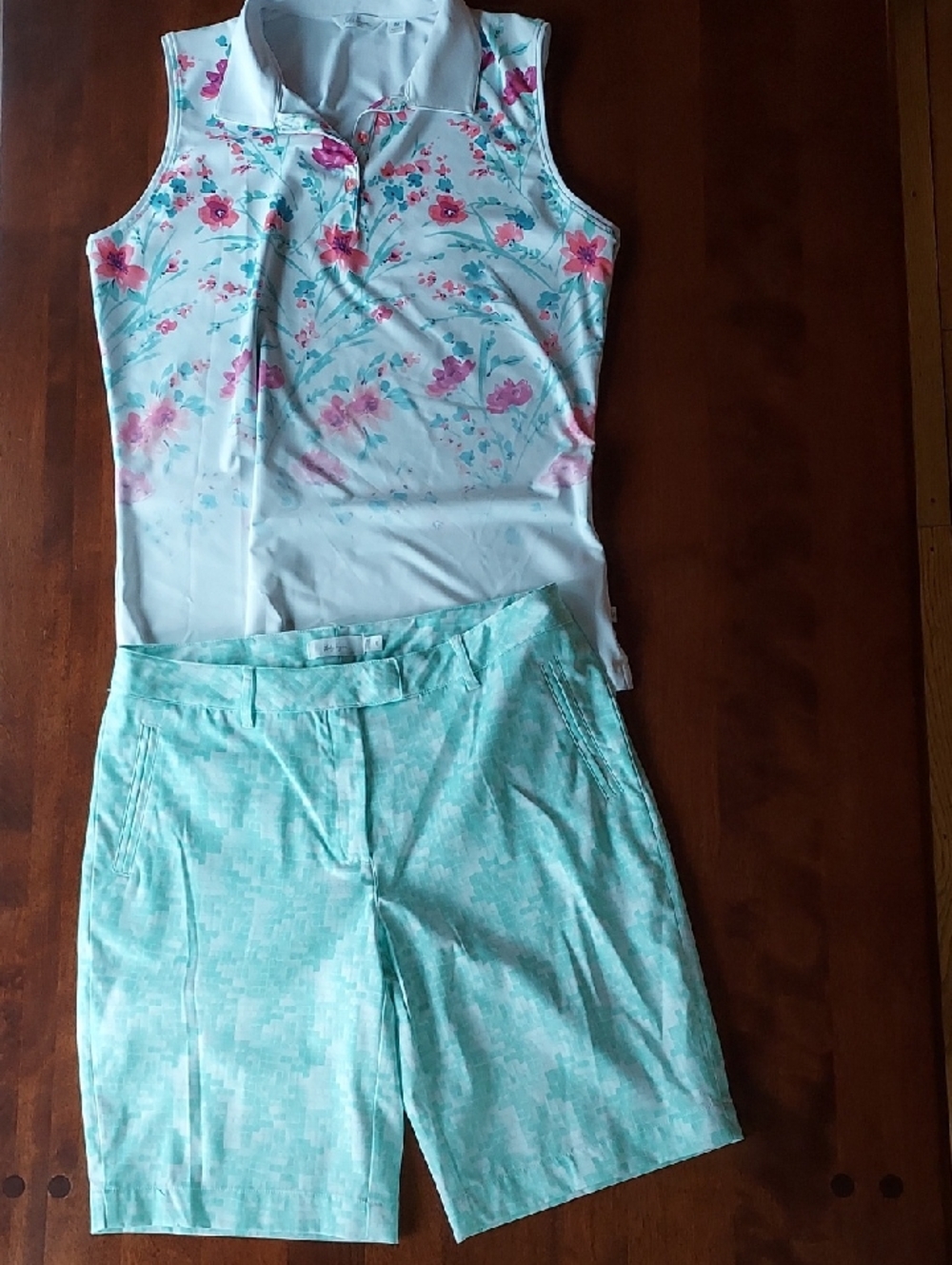 Lady Hagen Floral White & Mint Athletic Golf Shorts A Shirt Set